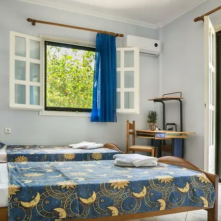 Voula Myrtos * Anomeria