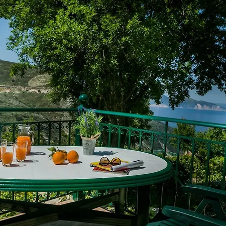 Voula Myrtos * Anomeria